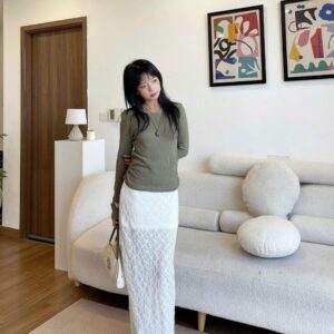 Alternative view of DOCI SKIRT-M